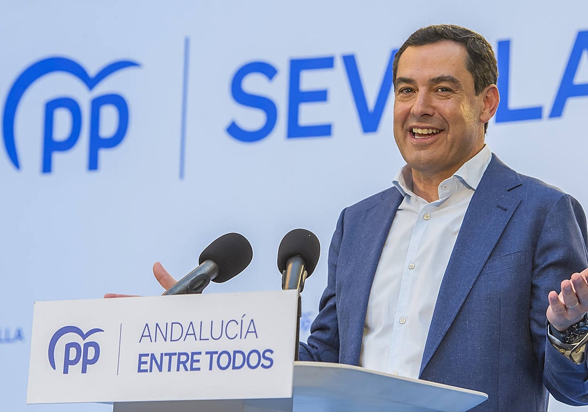 Juanma Moreno, este jueves en Sevilla.