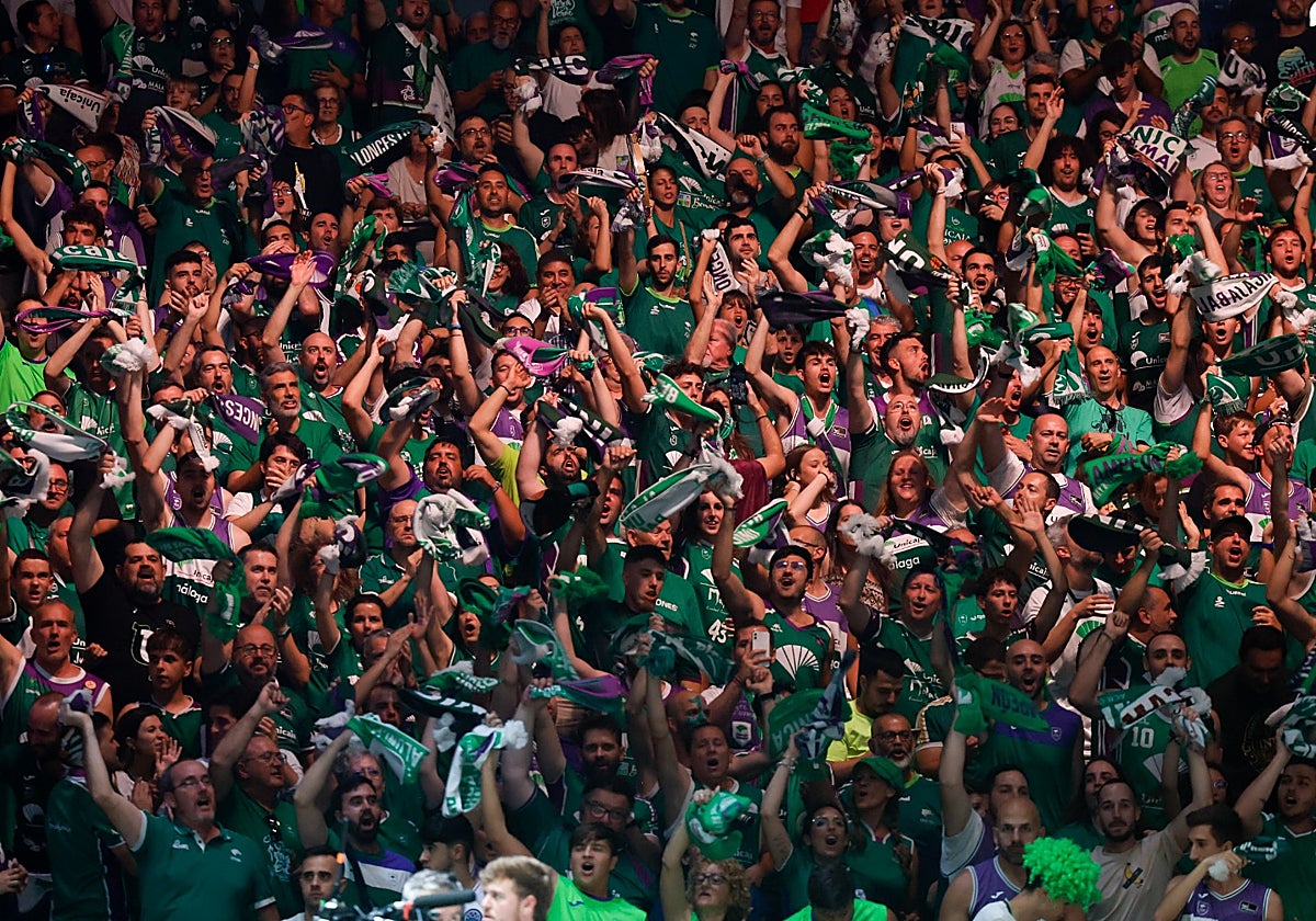 Espectacular aspecto de las gradas del Martín Carpena.