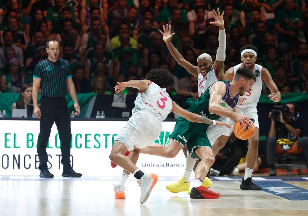 Las mejores imágenes del Unicaja-Telekom Bonn en la Final Four 2023