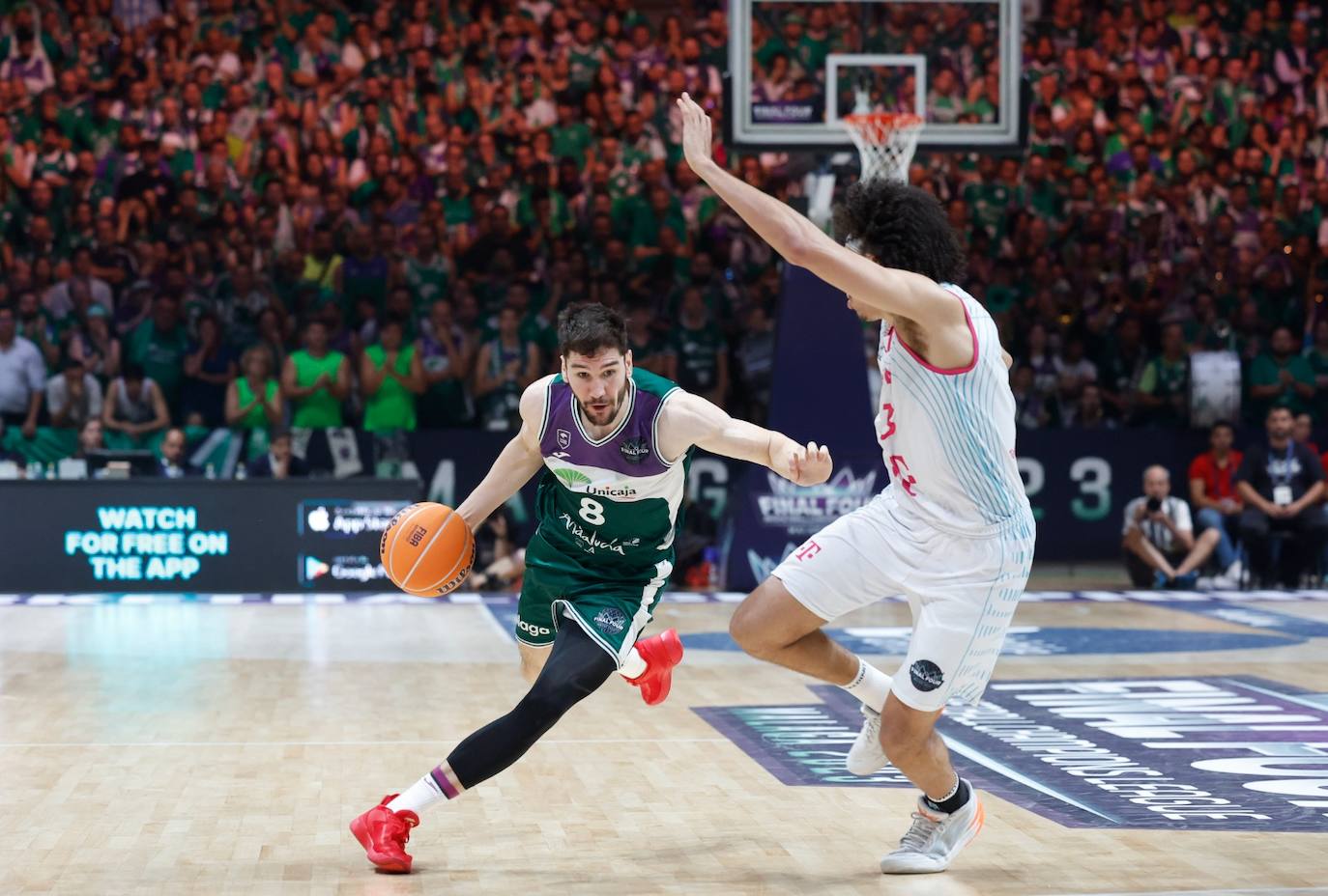 Las mejores imágenes del Unicaja-Telekom Bonn en la Final Four 2023