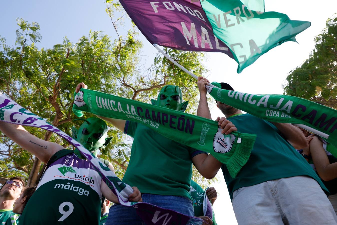 Espectacular recibimiento de la afición al Unicaja