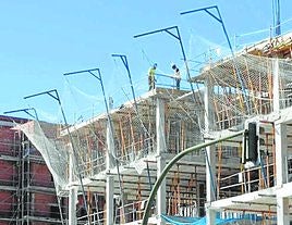 Construcción de una promoción de viviendas en Málaga. sur