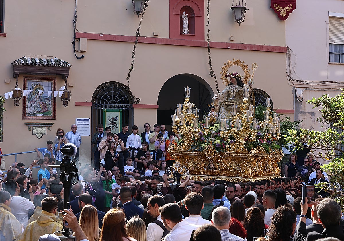 La Divina Pastora, tras su salida de la sede canónica.
