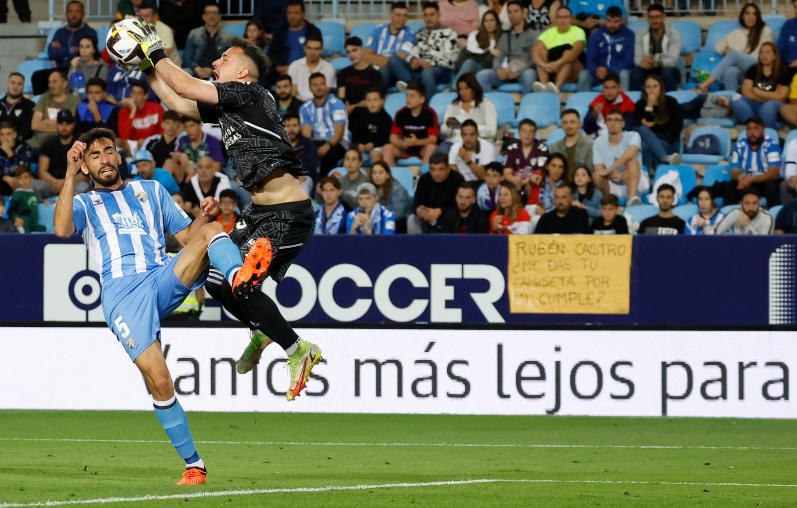 Málaga-Mirandés: Las mejores fotos de la victoria en La Rosaleda