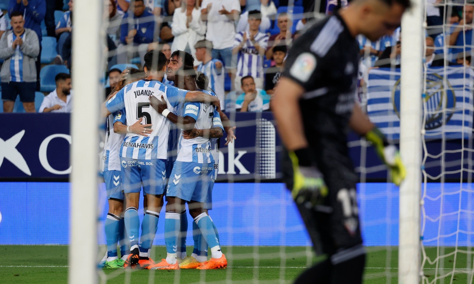 Málaga-Mirandés: Las mejores fotos de la victoria en La Rosaleda