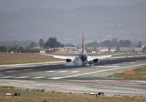 Operación de vuelo en el aeropuerto de Málaga.