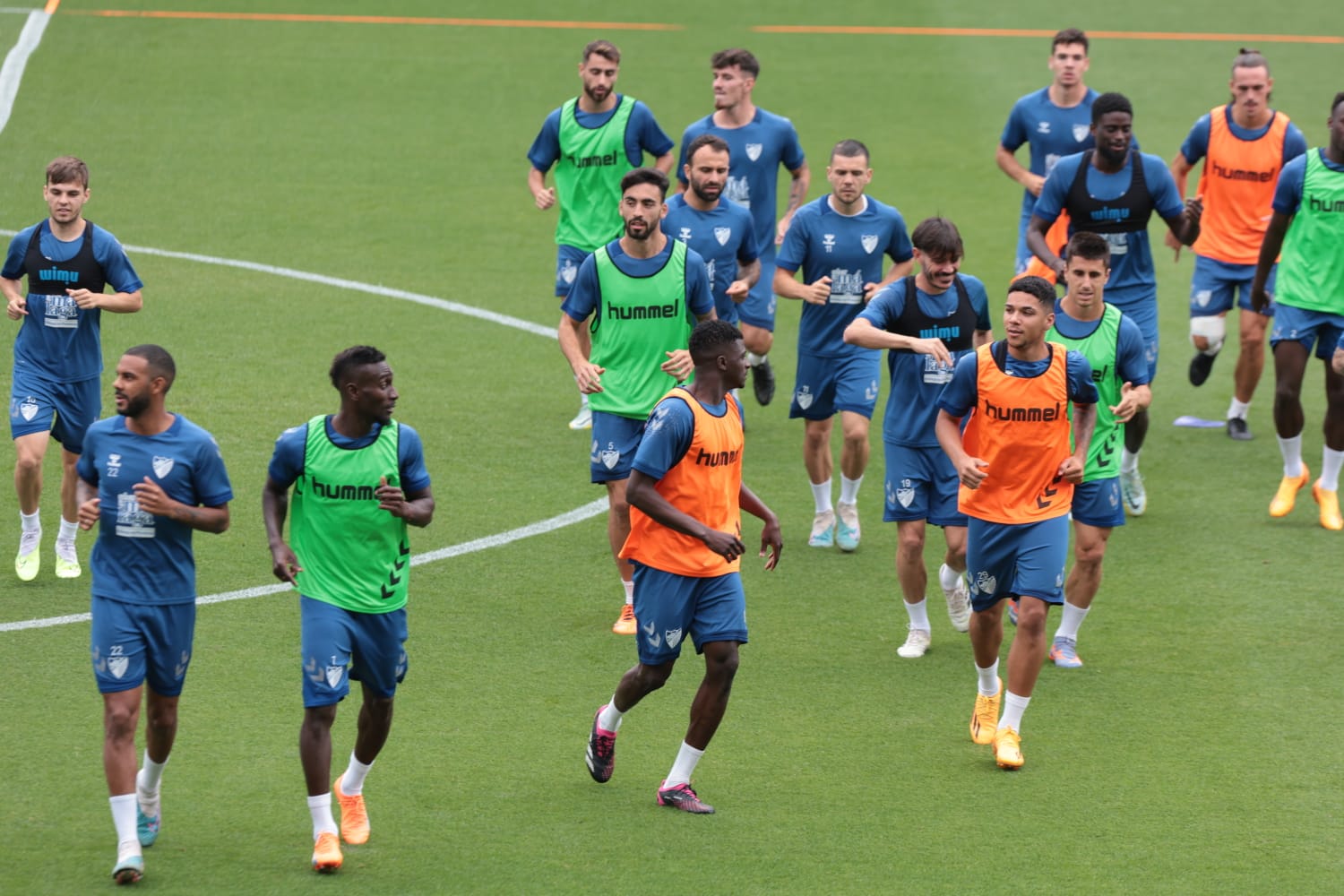 Las fotos del entrenamiento del Málaga, con gran presencia de canteranos