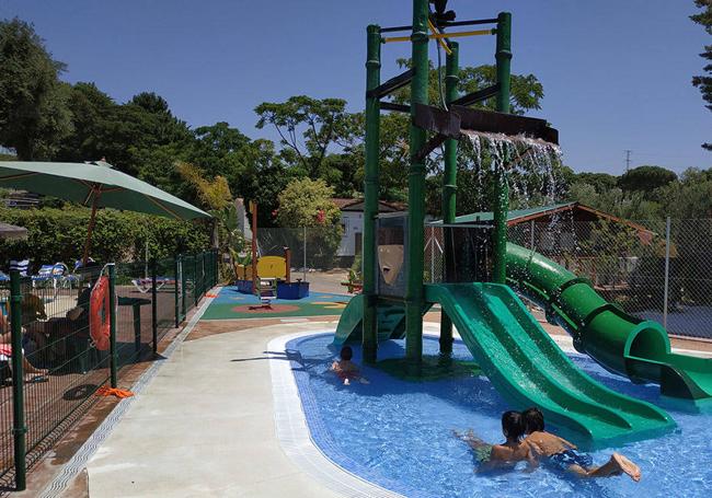 Camping Cabopino cuenta con instalaciones pensadas para los más pequeños.