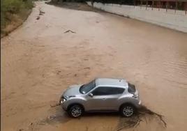 Imagen de uno de los coches atrapados.