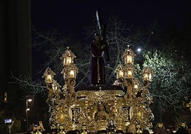 El Dulce Nombre de Jesús Nazareno del Paso, en su salida del Jueves Santo.