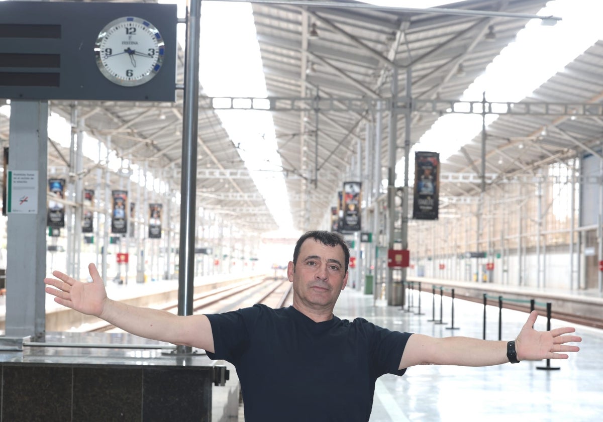 Zenet, en la estación de tren María Zambrano.