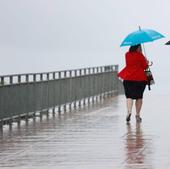 Aviso amarillo por fuertes chubascos y tormentas en Málaga este domingo