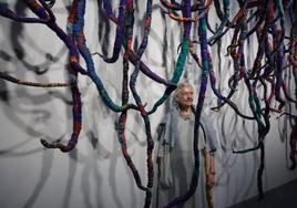 Exposición de Sheila Hicks en el Centro Pompidou de Málaga