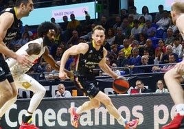 Marcelinho Huertas, en acción en un partido del Lenovo Tenerife.