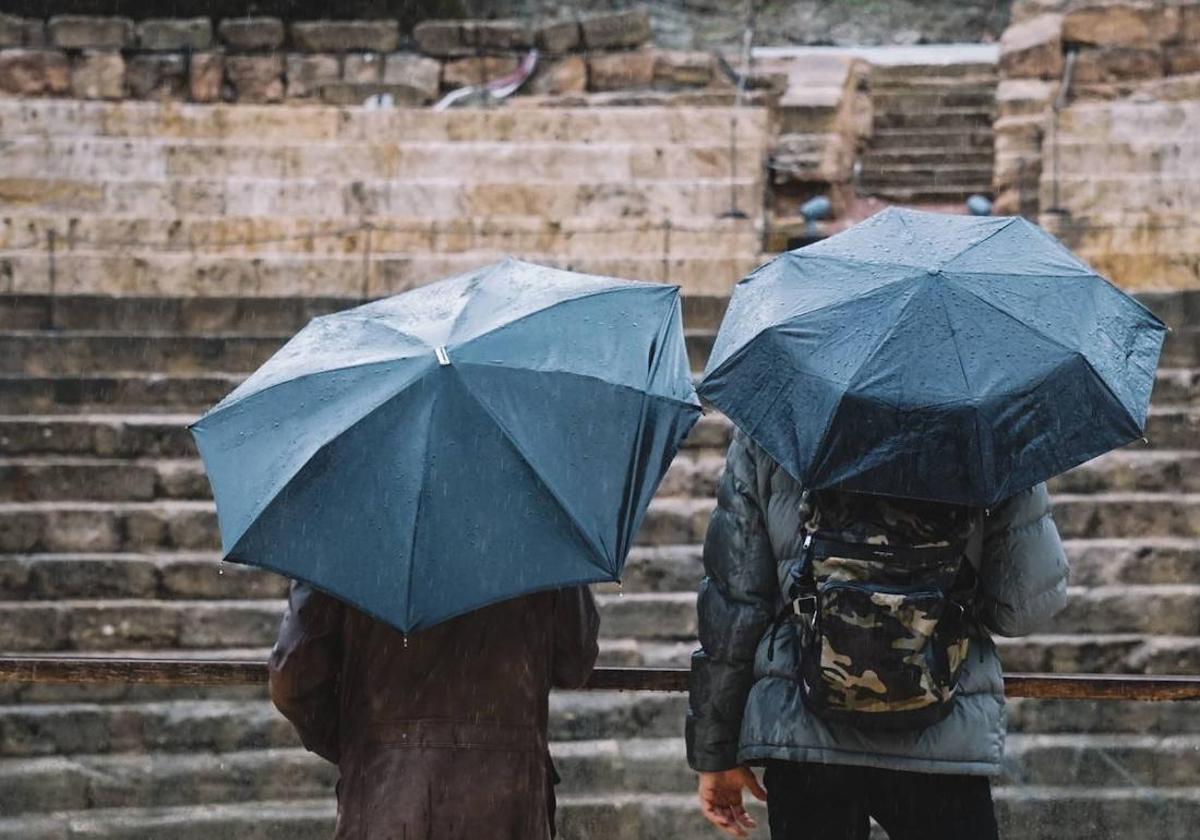 Aemet activa cinco avisos amarillos para la tarde de este domingo en Andalucía