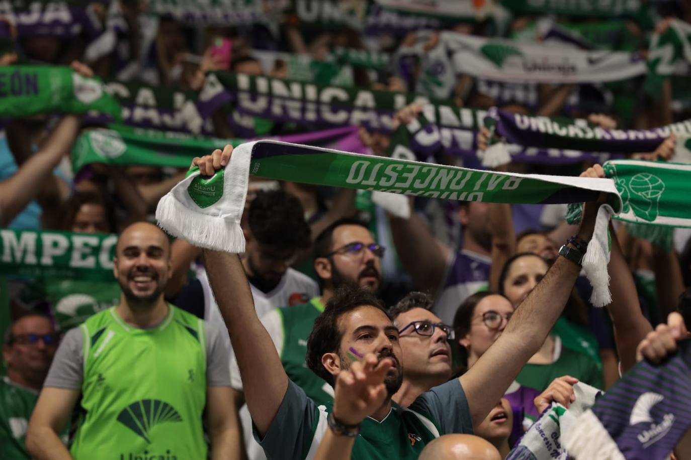 El segundo partido de play-off entre Unicaja y Tenerife, en fotos