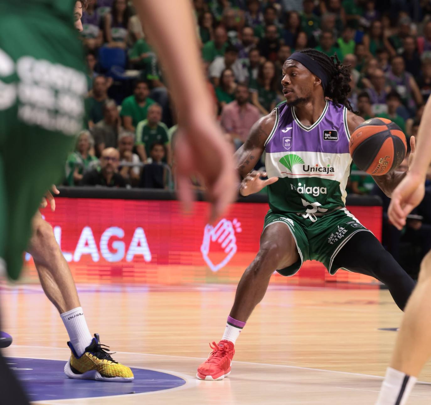 El segundo partido de play-off entre Unicaja y Tenerife, en fotos