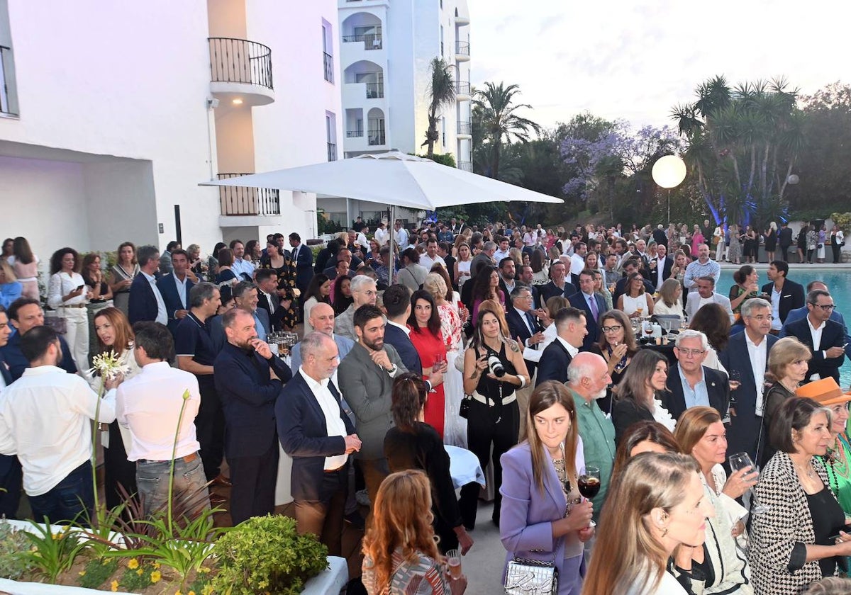 Fiesta de inauguración del hotel Occidental Banús, ayer por la tarde.