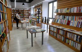 La librería Luces celebra su 20 aniversario