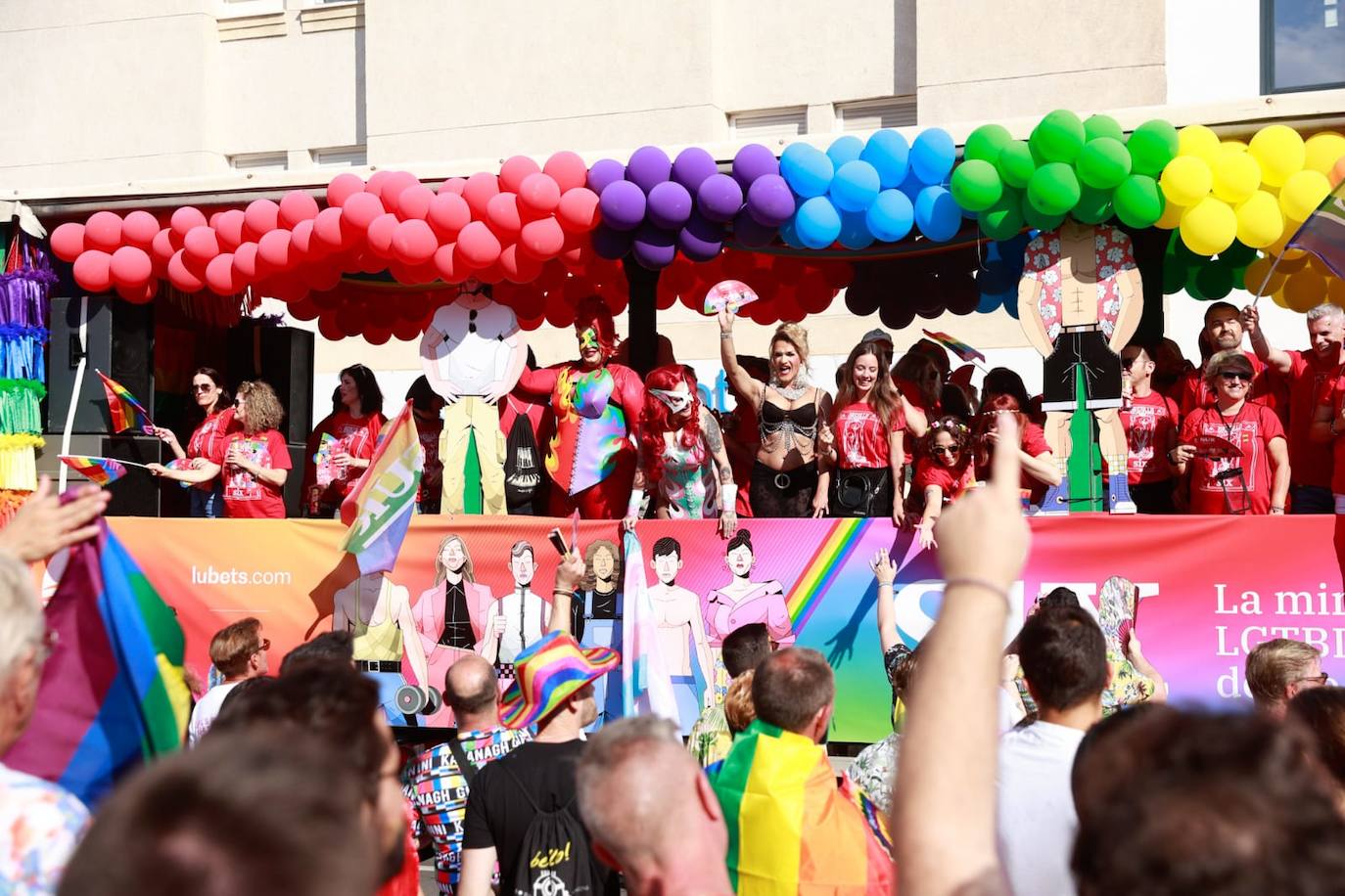 El desfile del Pride Torremolinos 2023, en imágenes