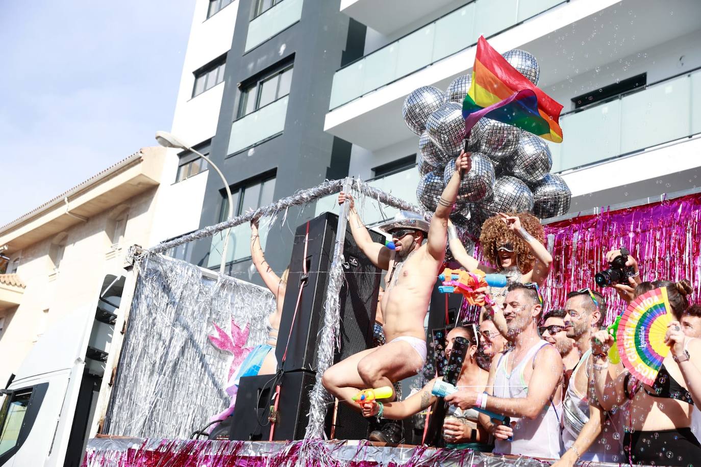 El desfile del Pride Torremolinos 2023, en imágenes