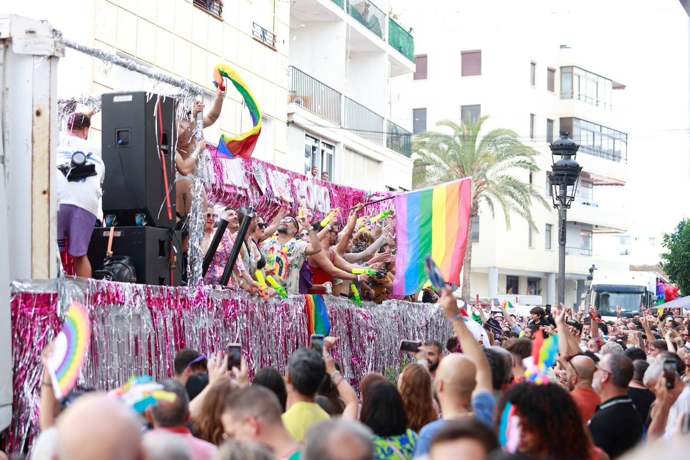 El desfile del Pride Torremolinos 2023, en imágenes