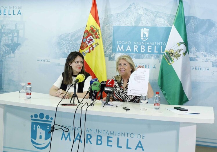 La alcaldesa en funciones, Ángeles Muñoz, ha informado este lunes sobre el requerimiento de Costas.