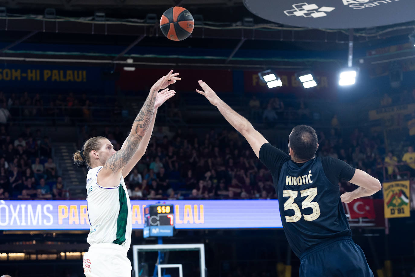 El primer encuentro de semifinales entre Barça y Unicaja, en imágenes
