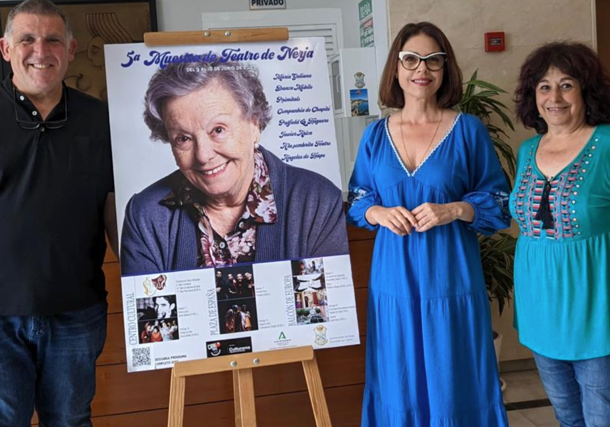 Acto de presentación de la programación cultural en Nerja.