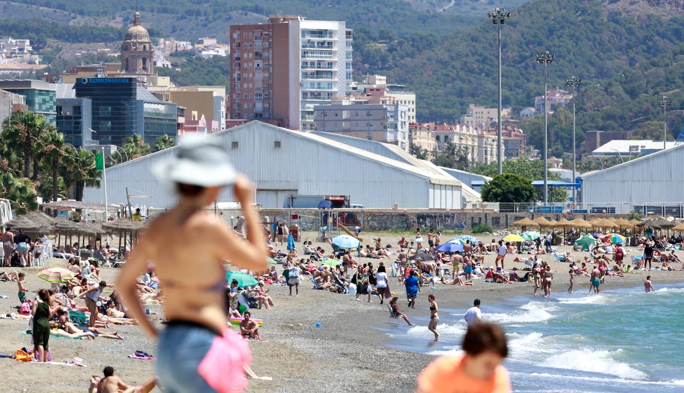 Málaga vive este sábado su primer gran día de verano anticipado