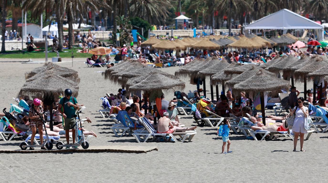 Málaga vive este sábado su primer gran día de verano anticipado