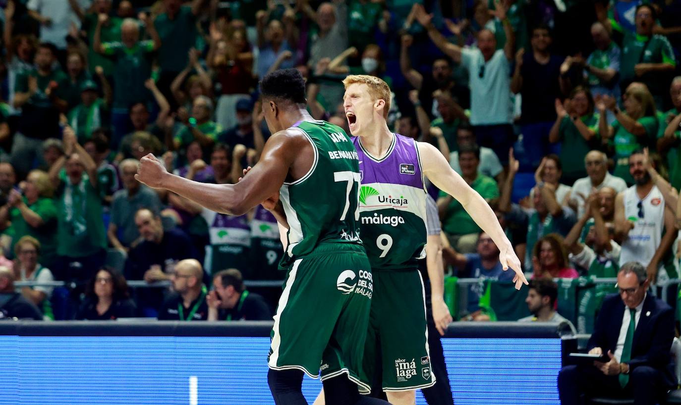 El tercer partido de la serie Unicaja-Barça, en imágenes