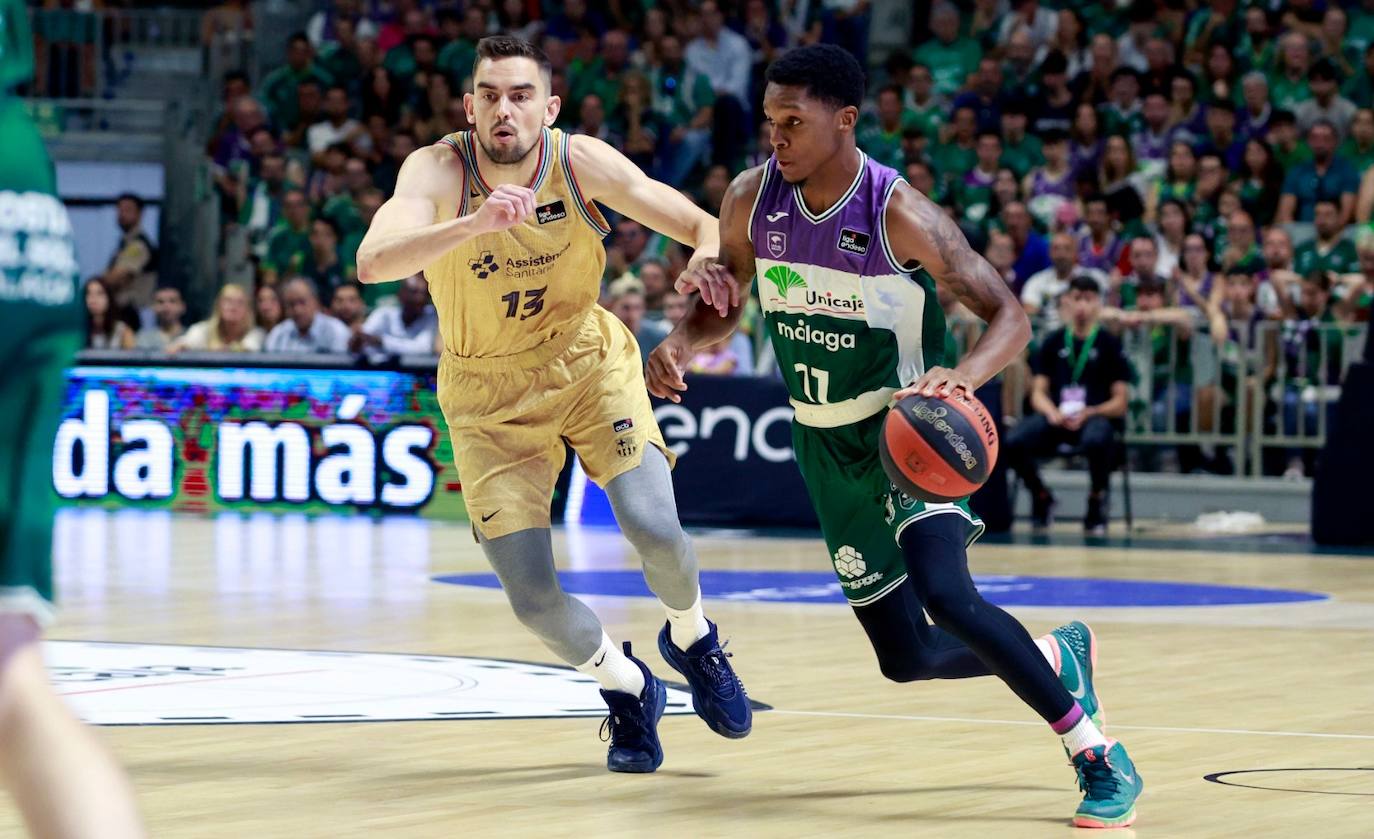 El tercer partido de la serie Unicaja-Barça, en imágenes