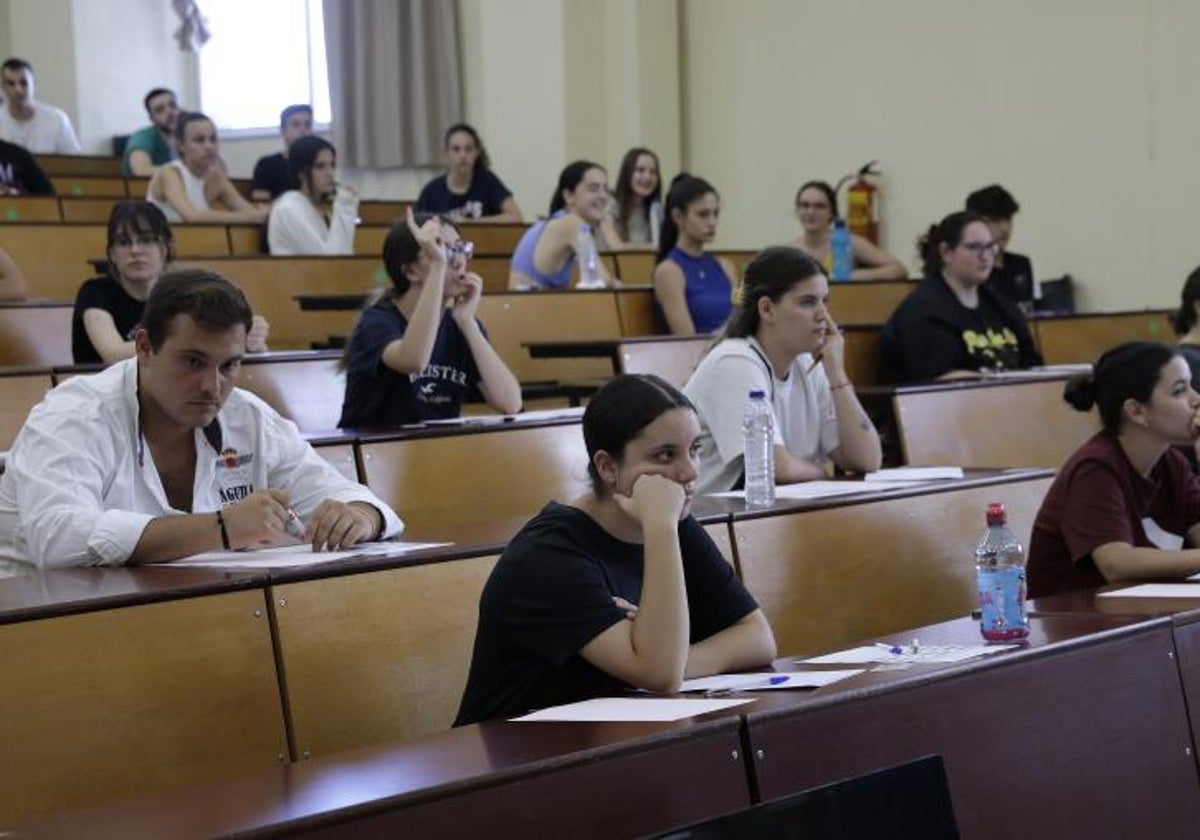 Examen de selectividad del año pasado, en una imagen de archivo.