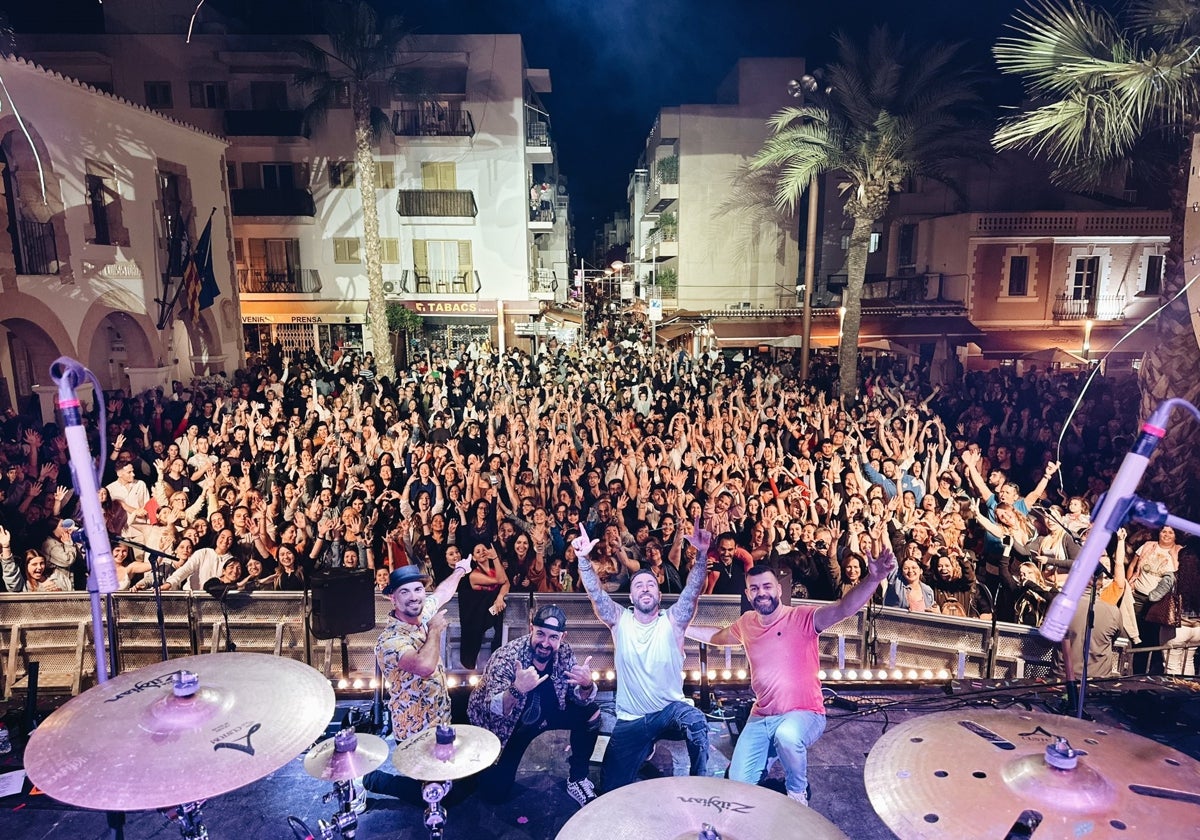 La banda canaria, en un concierto reciente en Ibiza.