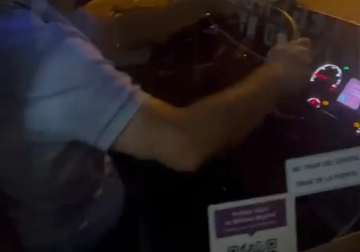 Así se vivió el atraco a punta de pistola en un autobús de Estepona: «Fue surrealista»