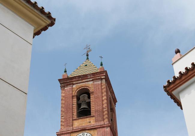 La torre campanario de la iglesia de la Encarnación es uno de los emblemas del pueblo.