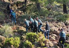 Rescatan a una mujer perdida en una zona forestal de dificil acceso tras sufrir un accidente en Igualeja