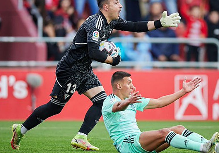 Alfonso Herrero, en un partido con el Mirandés de la última temporada.