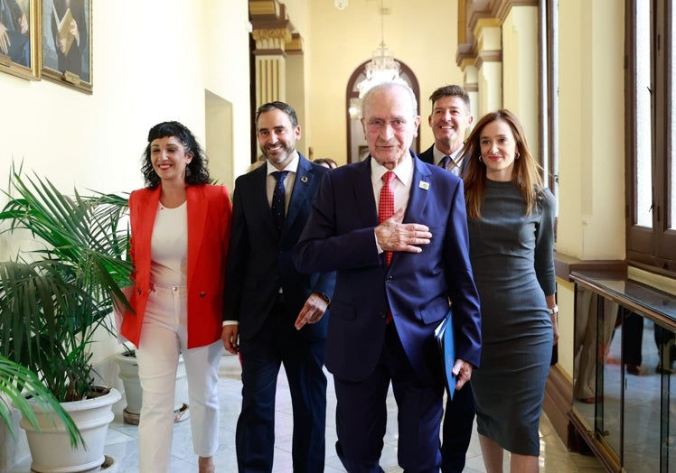 De la Torre y los portavoces de los partidos, Morillas, Pérez, Alcázar y Pérez de Siles.