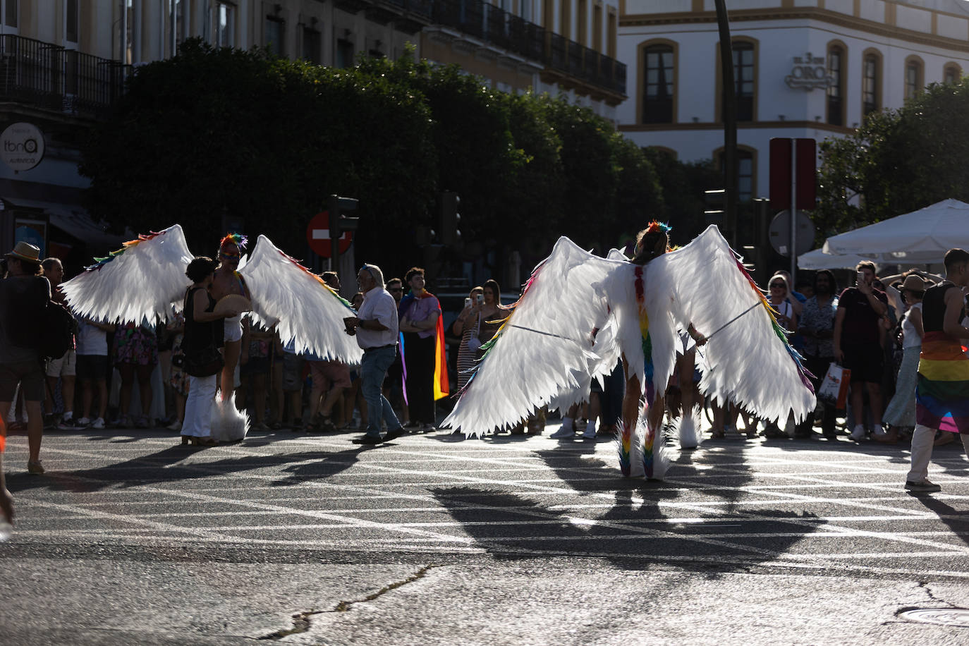 La celebración del día grande del Orgullo de Sevilla, en imágenes