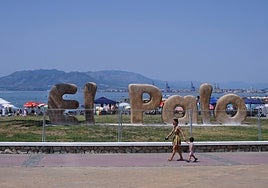 Las letras, tras la modificación de la forma de las eles.