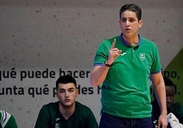 Antonio Herrera, durante un partido del Unicaja de la Liga EBA.