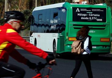 La Junta amplía hasta final de año la bonificación en el transporte público