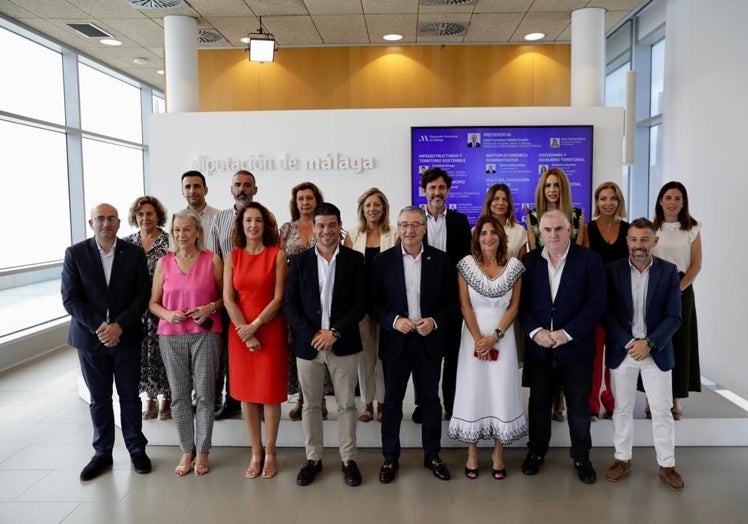 Foto de familia del equipo de gobierno provincial.