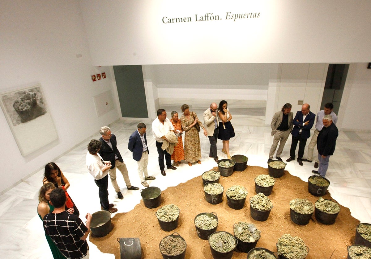 La sala Muñoz Rojas acoge la muestra sobre la artista sevillana Carmen Laffón