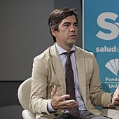 Miguel Cordero explica que diagnosticar una uveítis en niños es más difícil porque no suelen quejarse