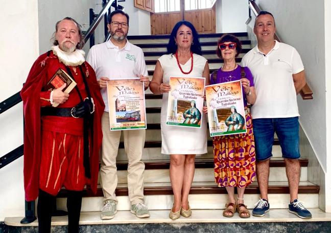 Presentación de los recorridos en tren turístico y visitas nocturnas teatralizadas para revitalizar la actividad en el Centro Histórico