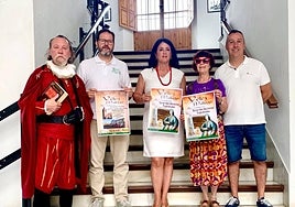 Acto de presentación de la iniciativa de las rutas teatralizadas en Vélez-Málaga.