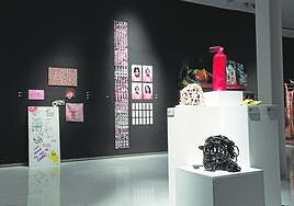 Obras que forman parte de la exposición en el Rectorado.